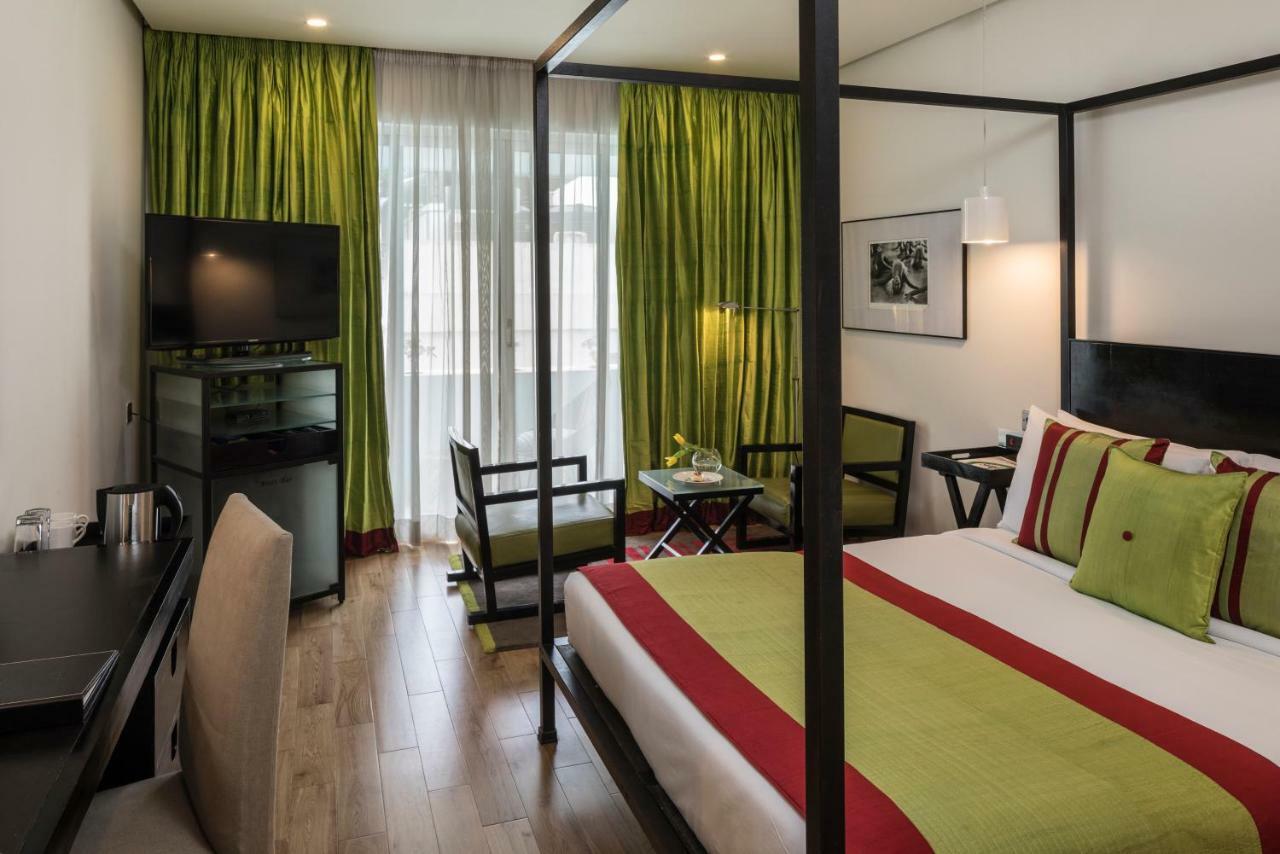 Deluxe Double Room Balcony Deluxe Double Room on F&B Happy Hours 11 on selected beverages from 5 to 9 PmSunday to Friday