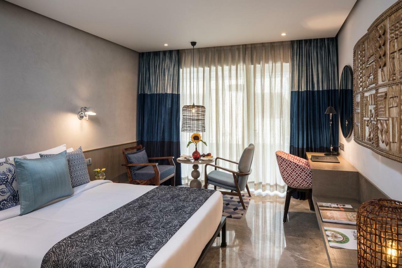 Luxury Terrace Room on F&B Happy Hours 11 on selected beverages from 5 to 9 PmSunday to Friday