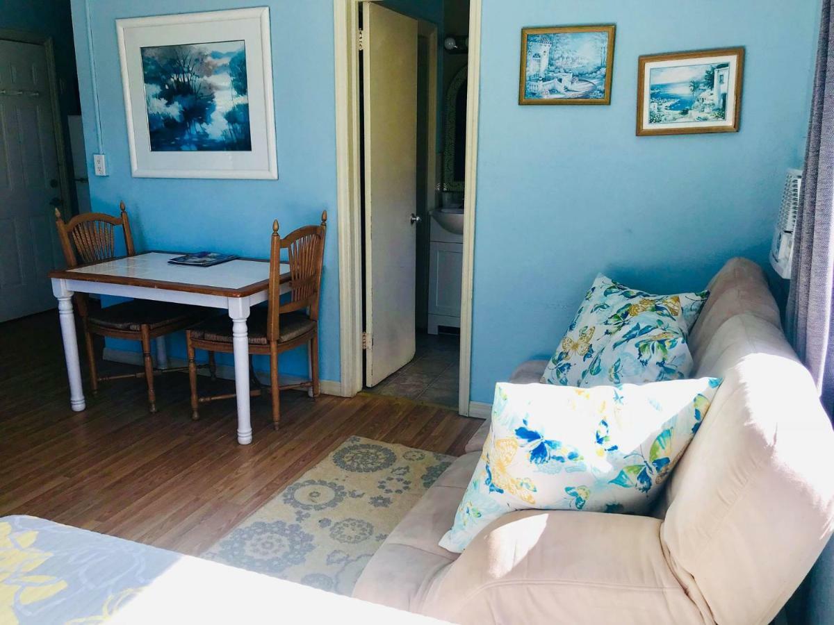 Standard Double Room 2 Double Beds Non-Smoking