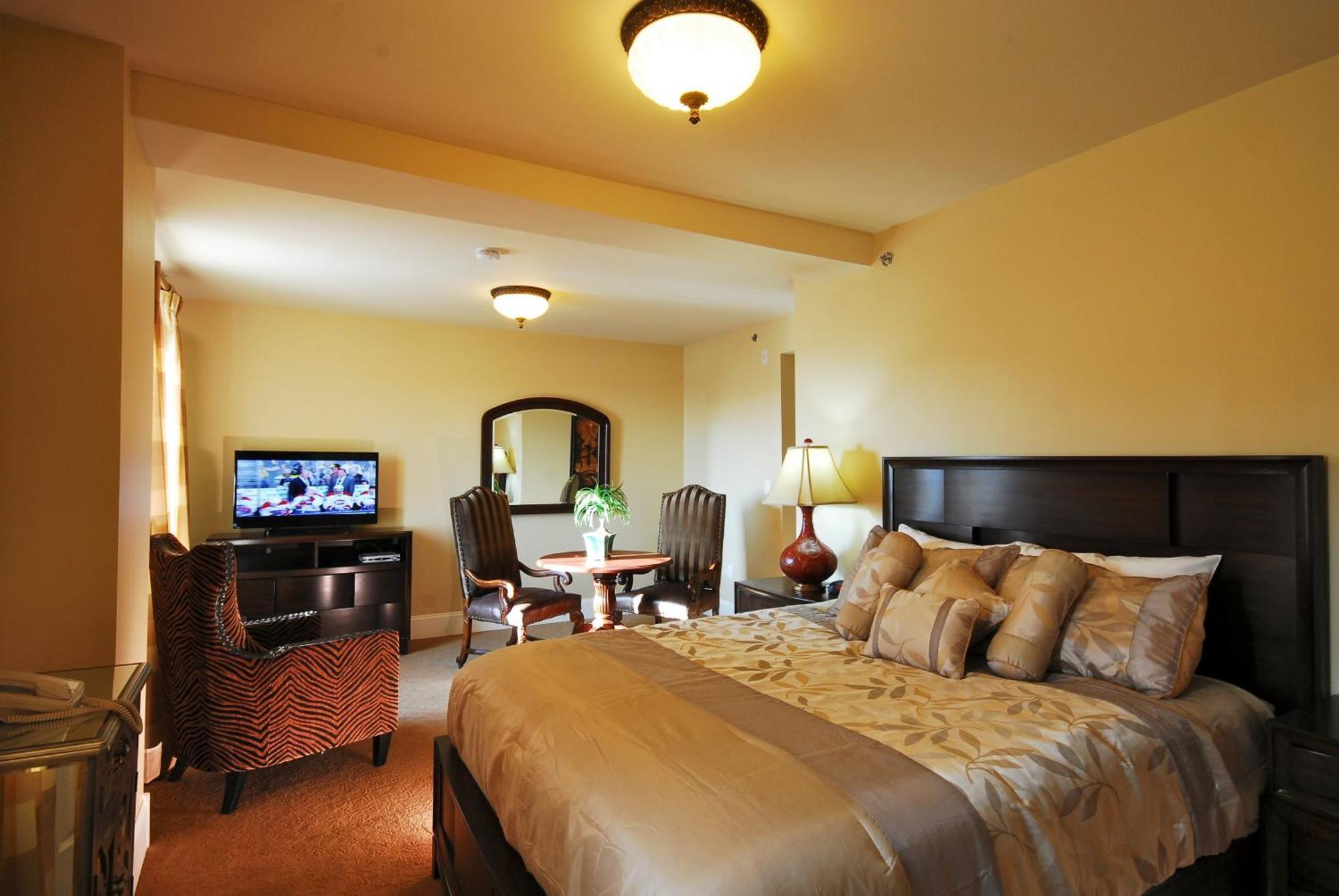 Classic Queen Room,1221070459:JPEG