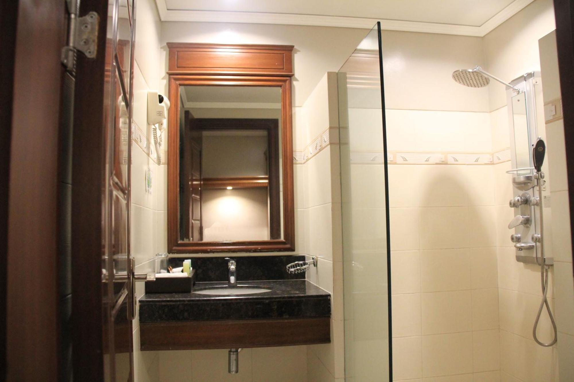Standard King Room