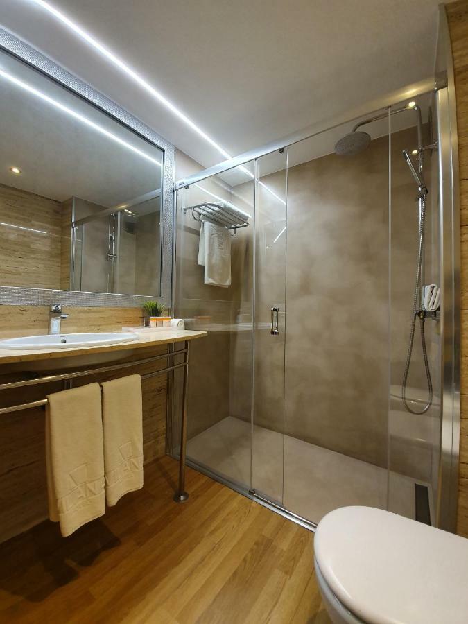 Triple Room,994847572:JPEG