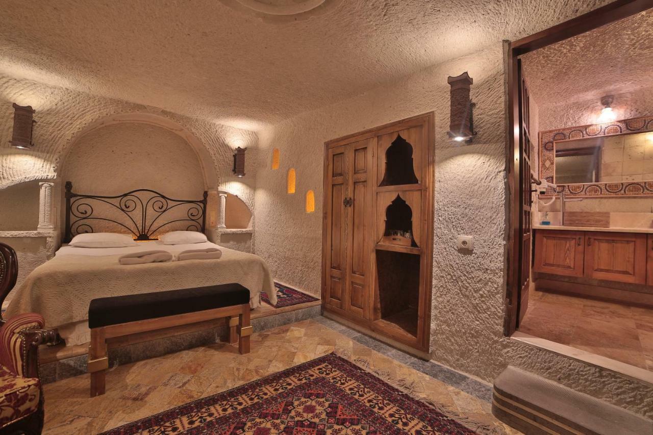 Double Cave Room,1269658885:JPEG