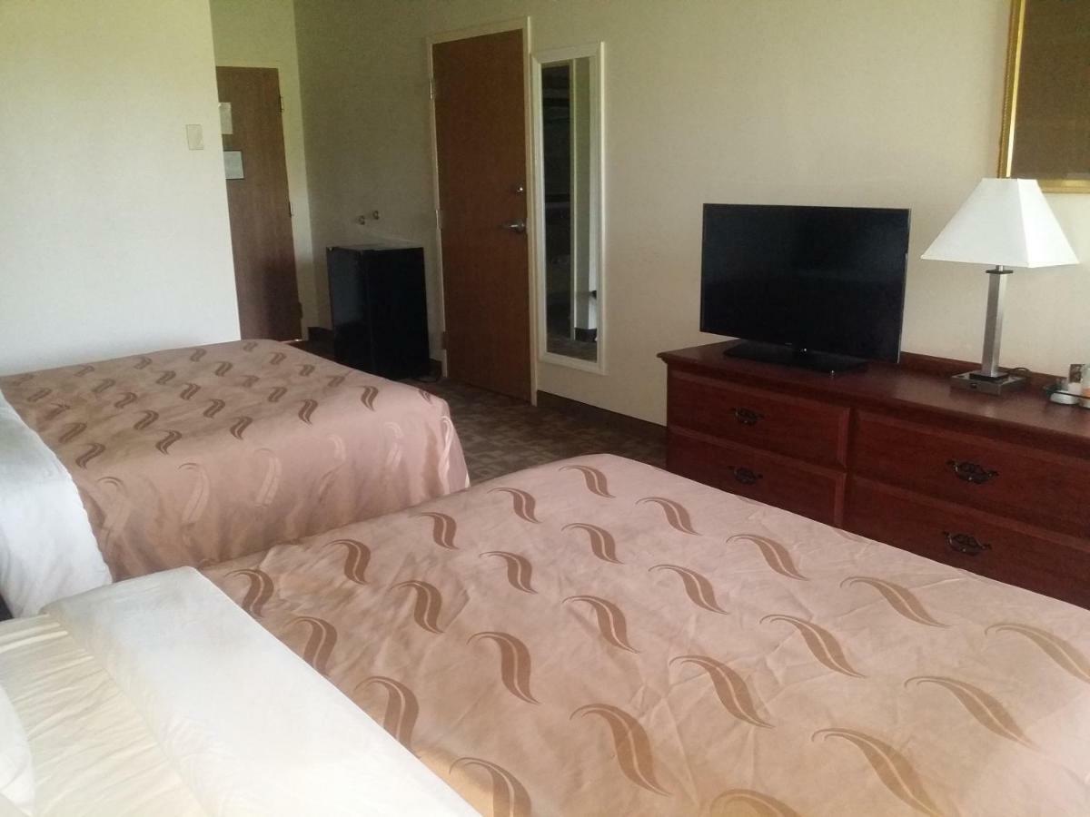 Queen Room Two Queen Beds Non-Smoking