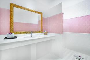 Deluxe Room Seaview