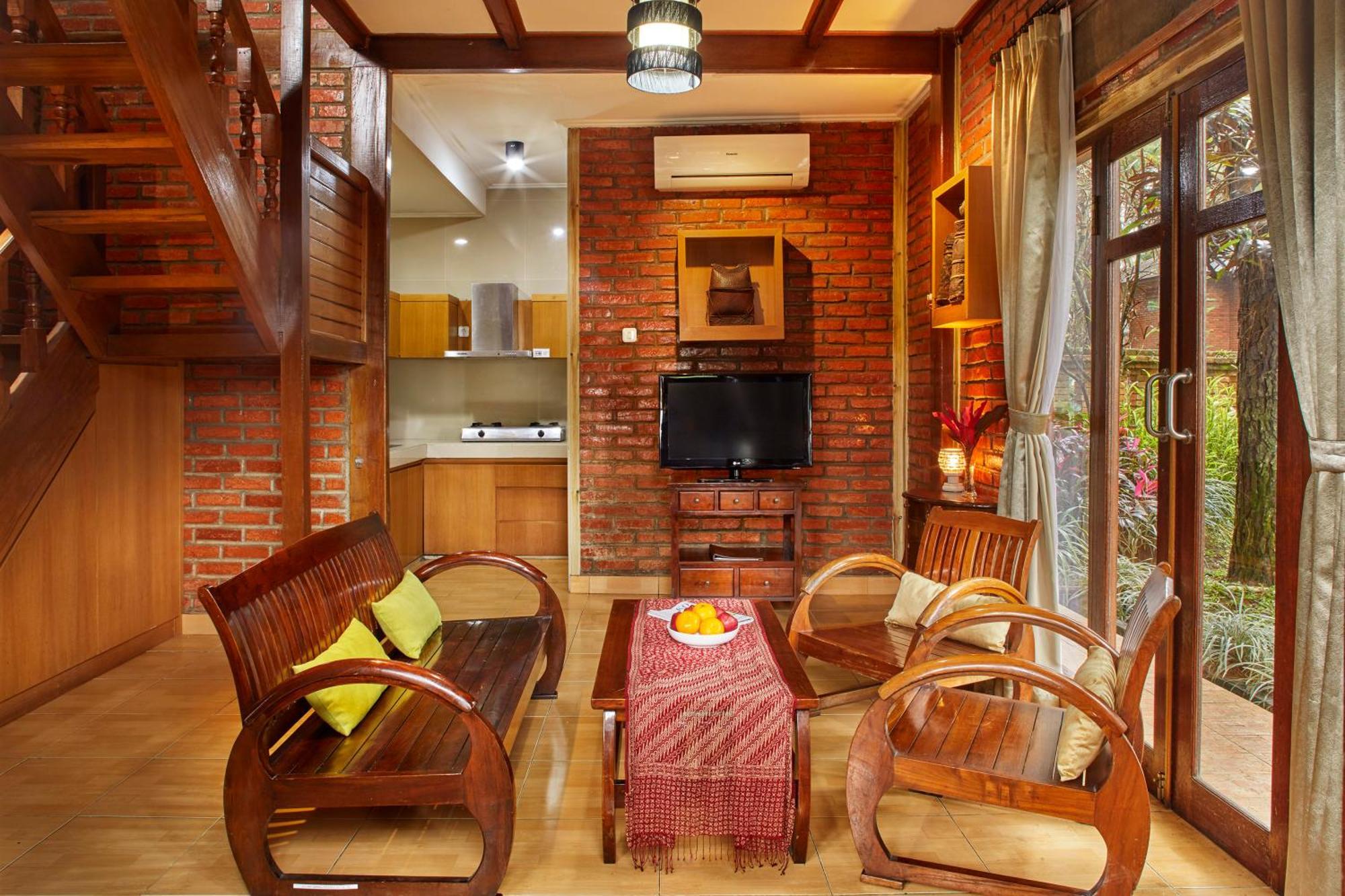Three-Bedroom Superior Villa