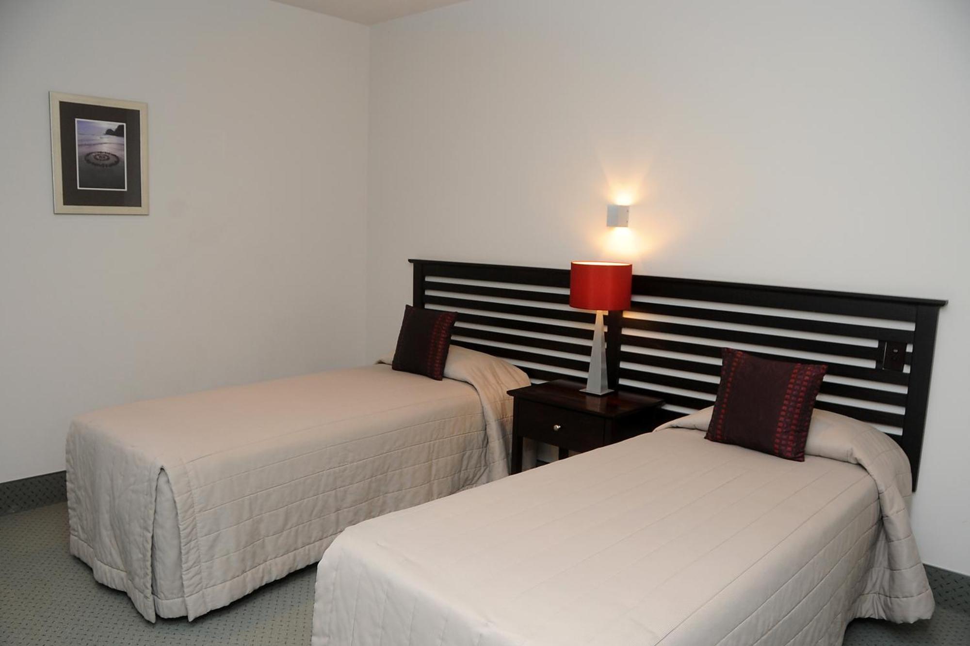 Executive Suite with Pool View,1221953500:JPEG