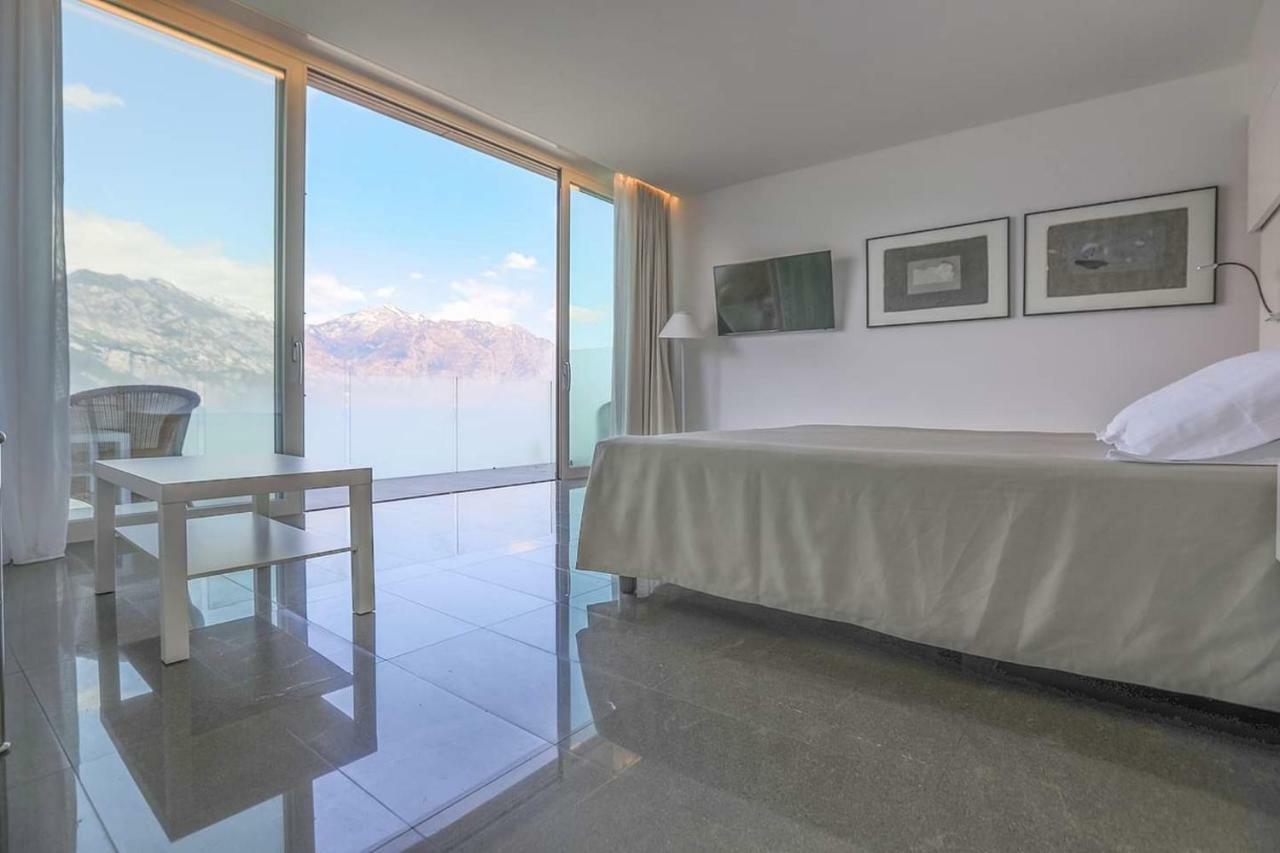 Junior Suite Superior with Balcony/Terrace and Lake View,829890344:JPEG