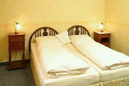 Doppelzimmer mit französischem Bett