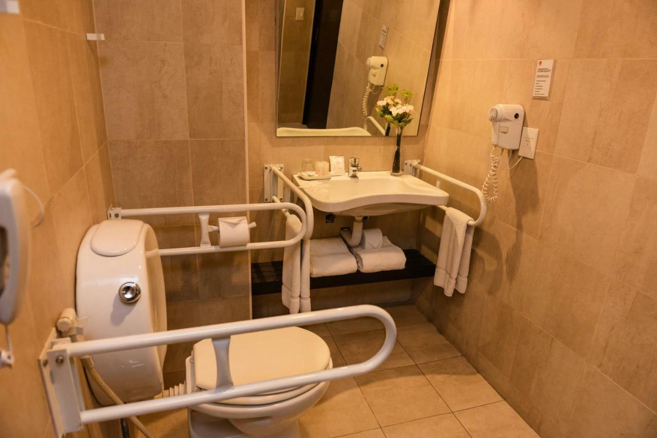 Queen Room - Disability Access