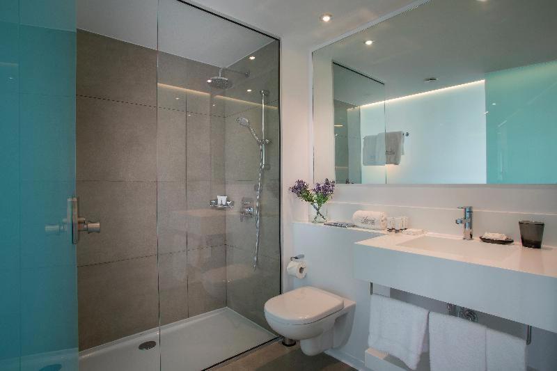 Deluxe One-Bedroom Suite,1275244375:JPEG