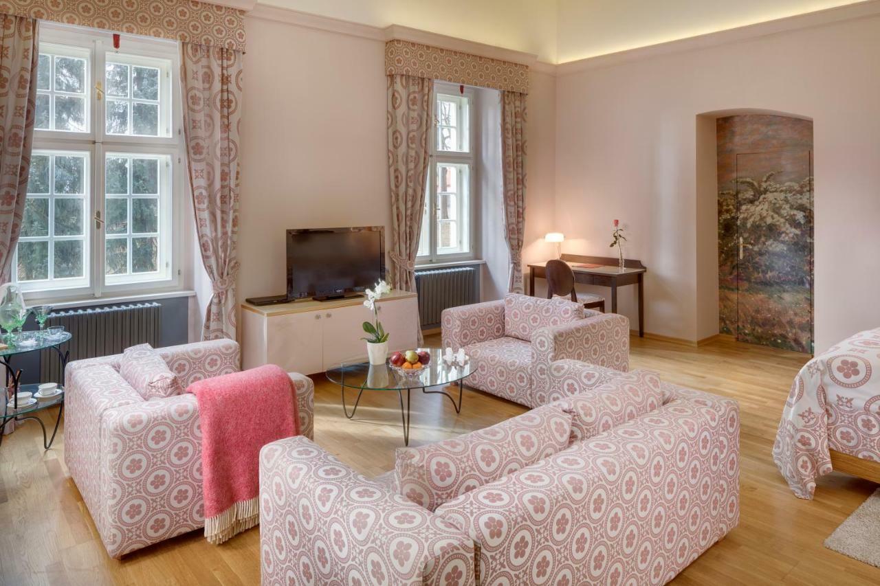 Luxury Double Room,845992643:JPEG