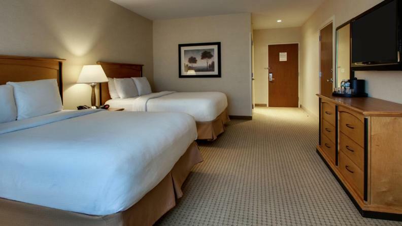 Superior Queen Room with Two Queen Beds,846944615:JPEG