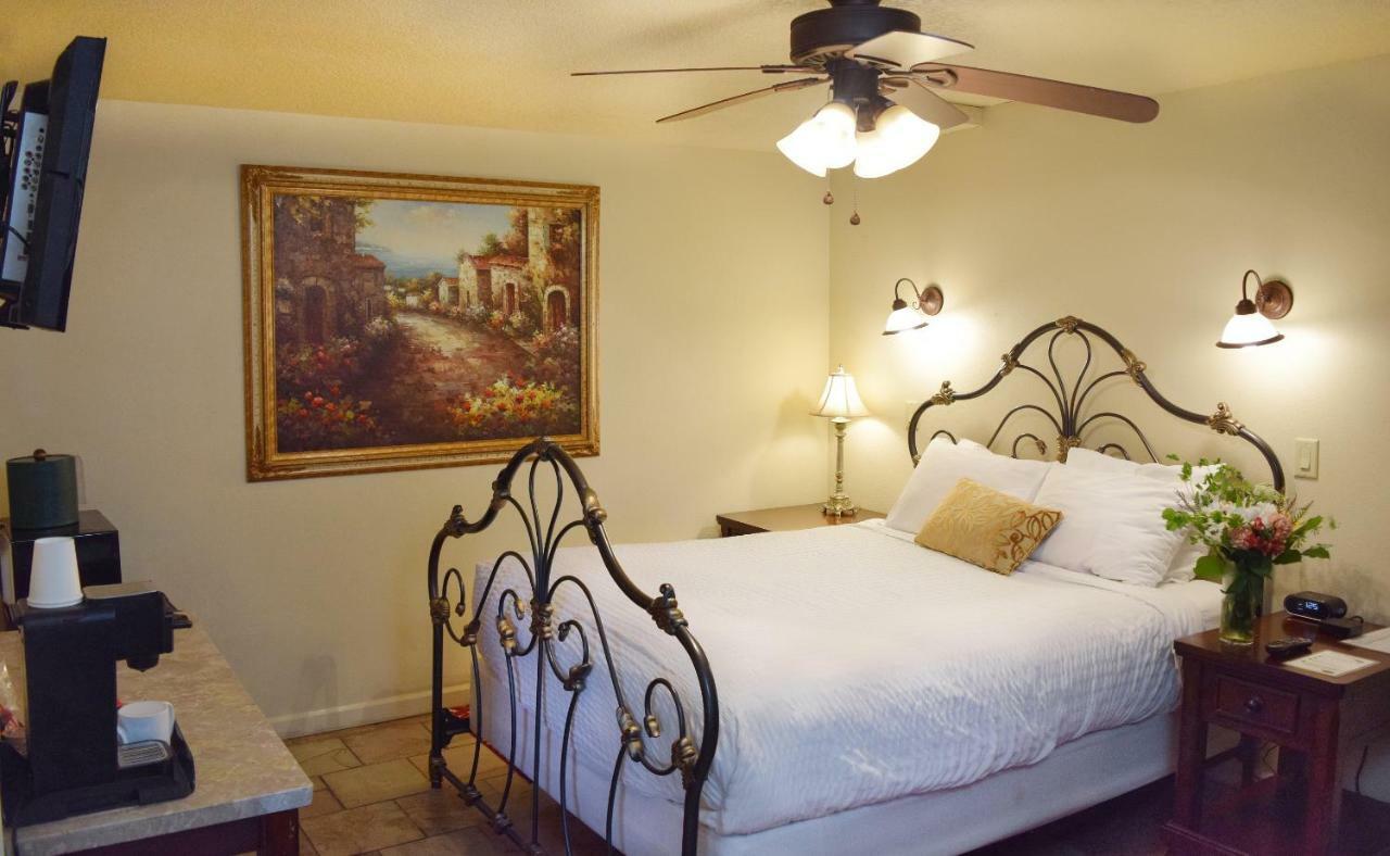 Queen Room,847103705:JPEG