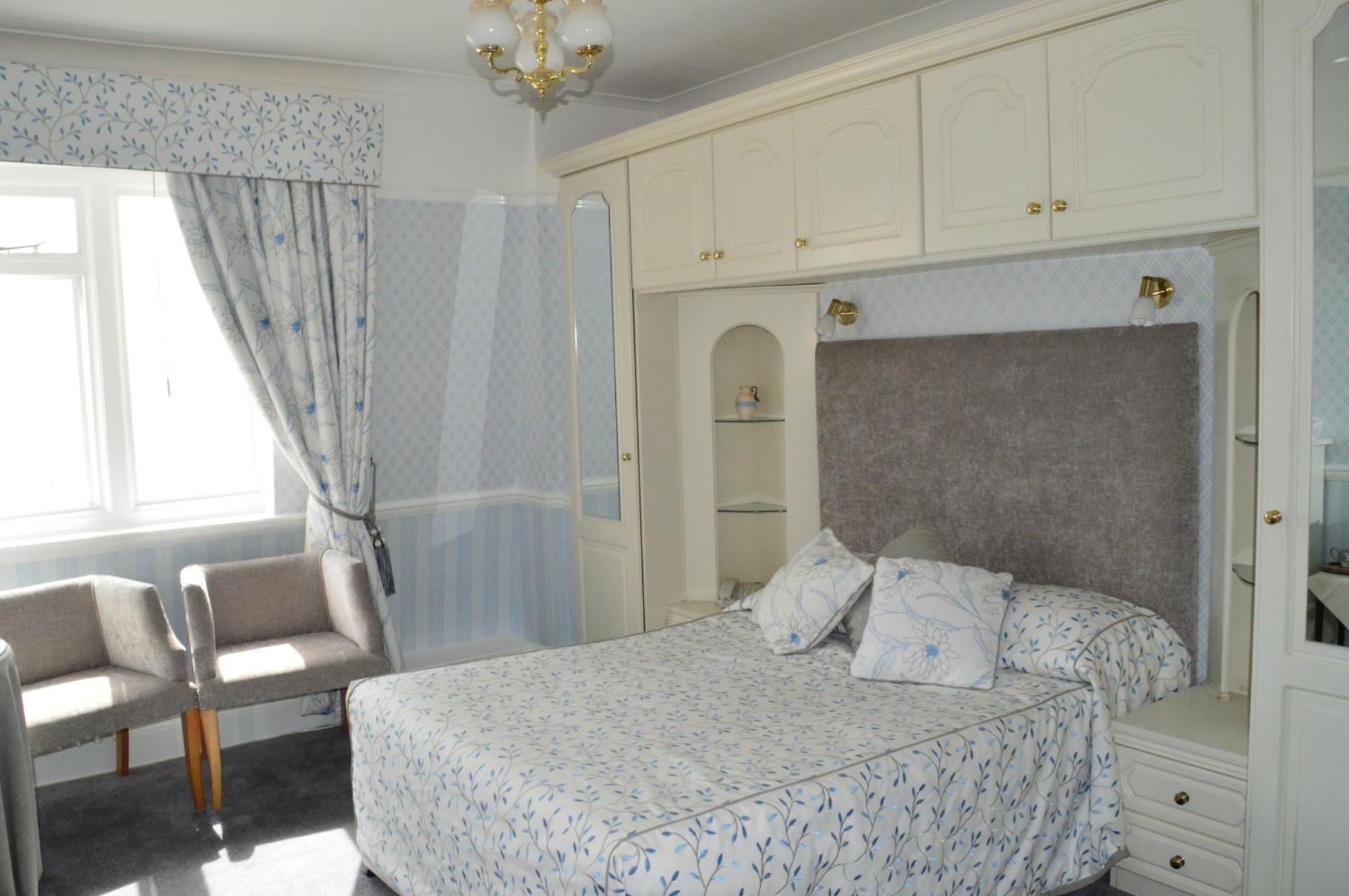 Double Room,850494770:JPEG