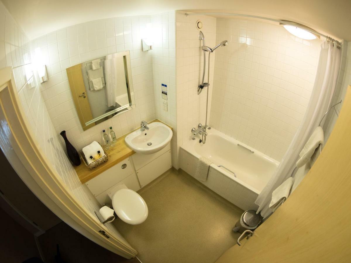 Double Room,910895527:JPEG