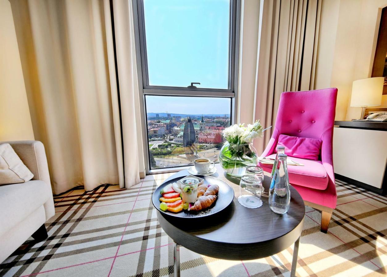 Standard Double or Twin Room,887904472:JPEG