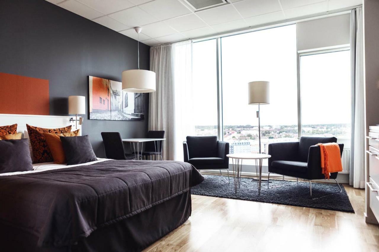 Studio Double Top Floor