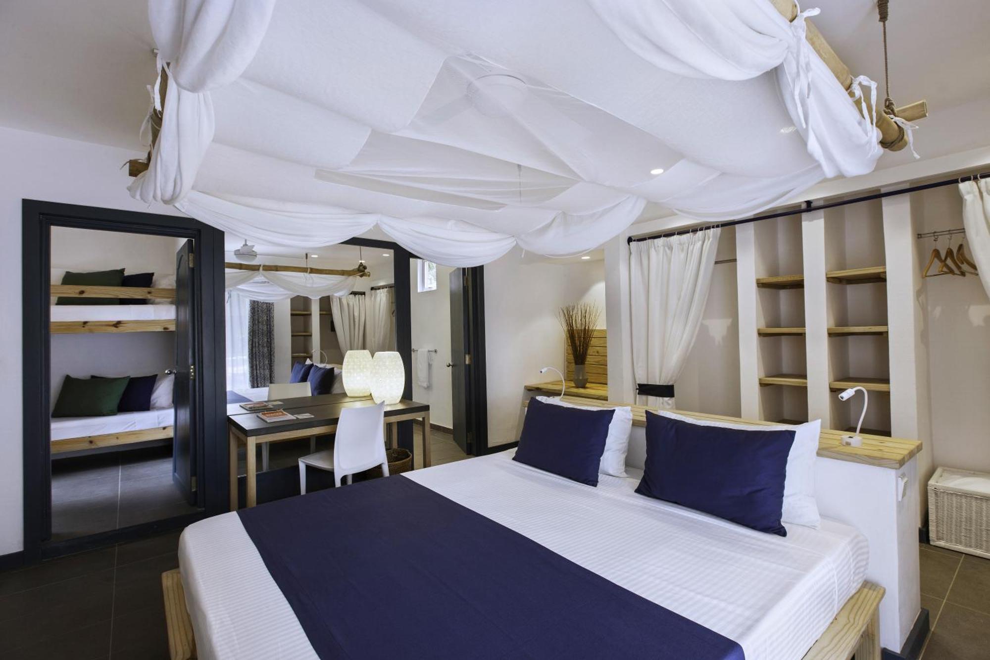 Superior Room,1436791315:JPEG