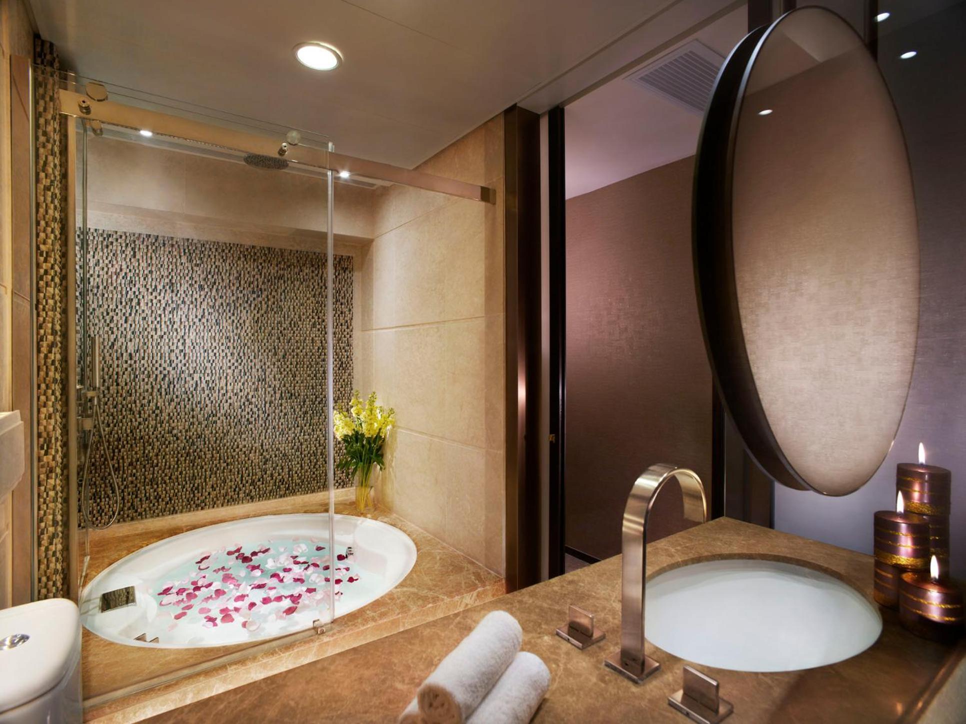 Premier King or Twin Room Harbour View