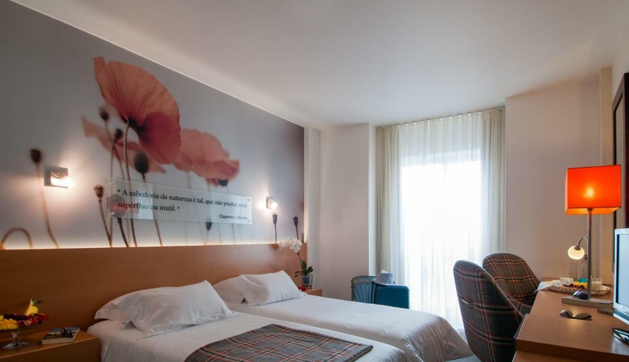 Single Room,909023770:JPEG