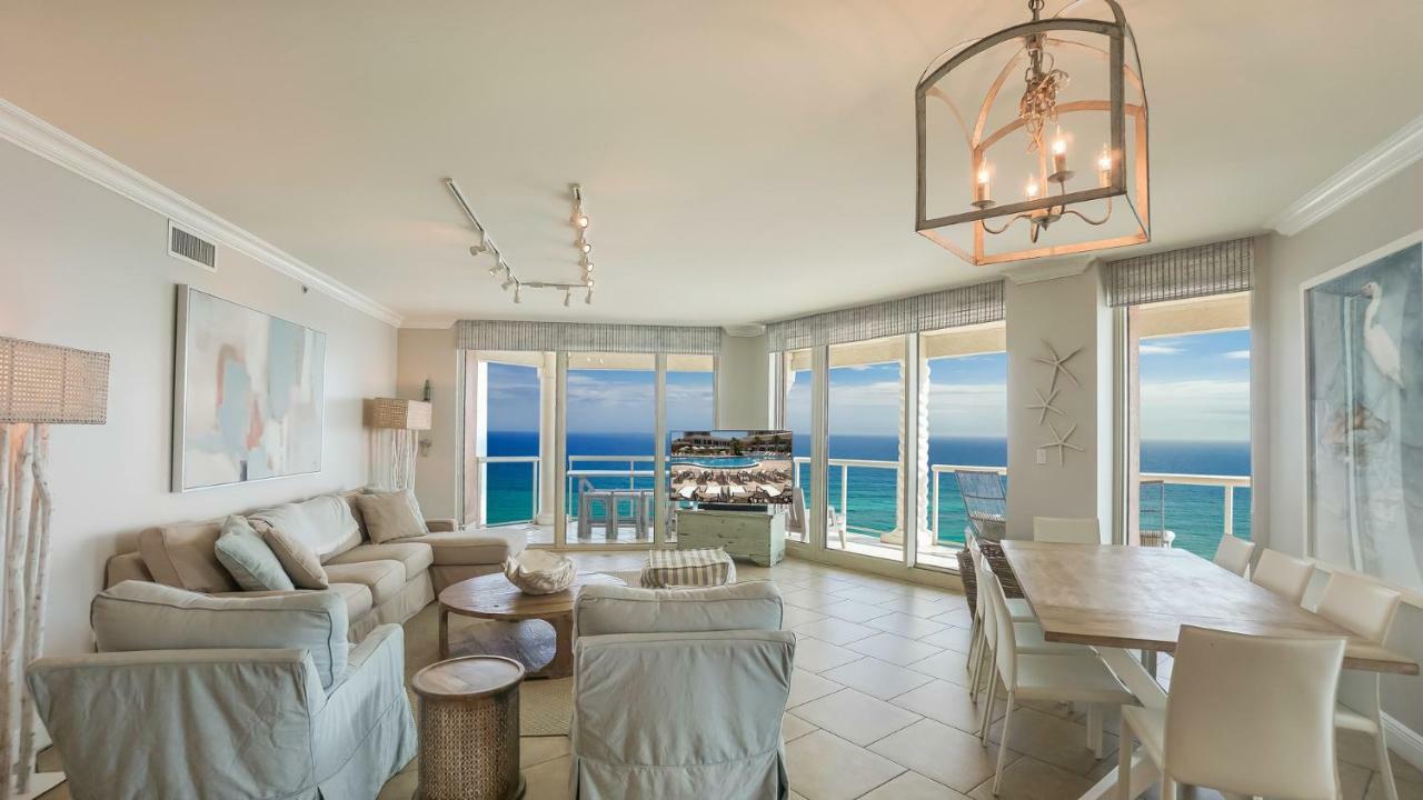Three-Bedroom Apartment Gulf Front