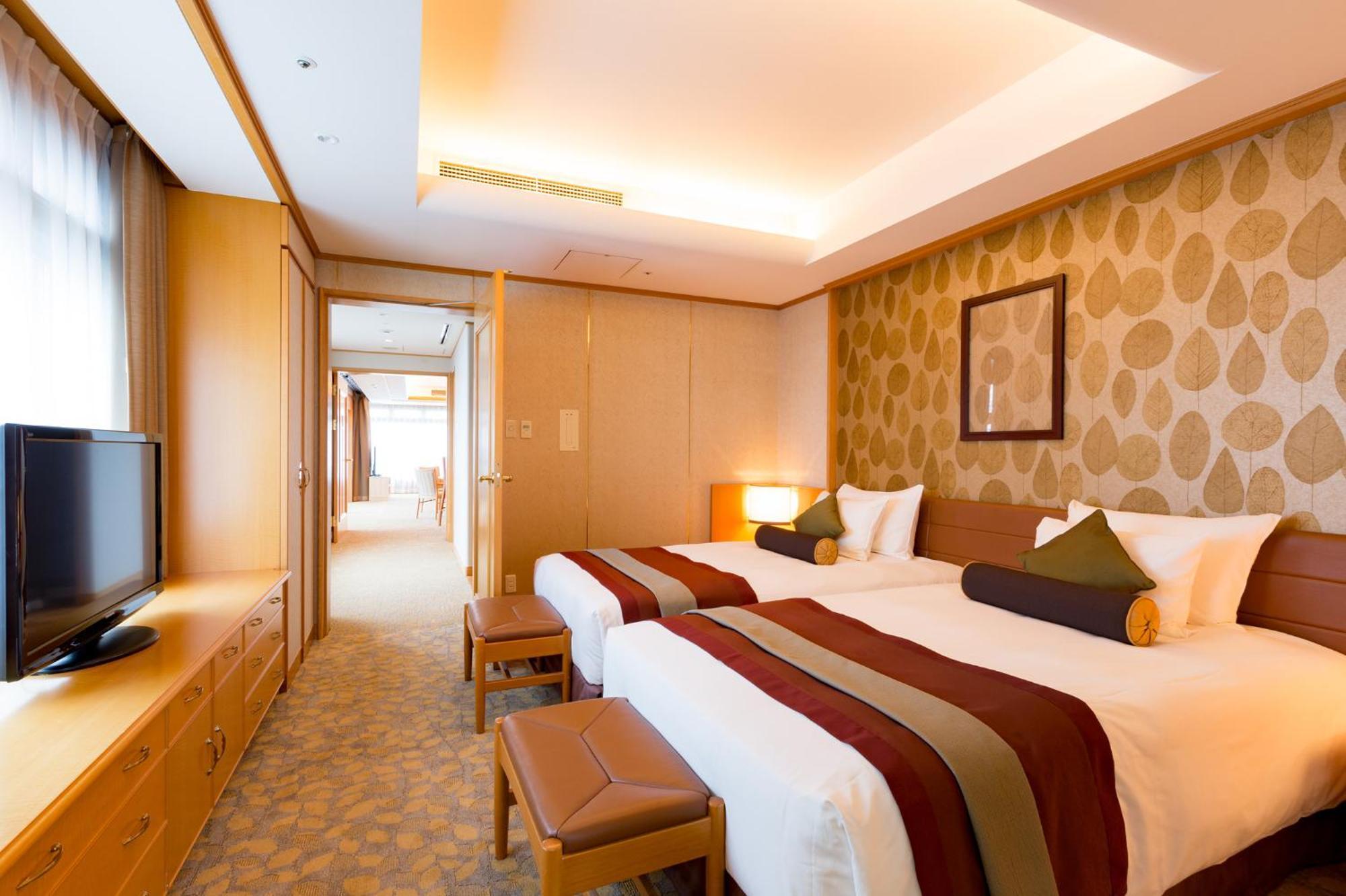 Suite with Garden View