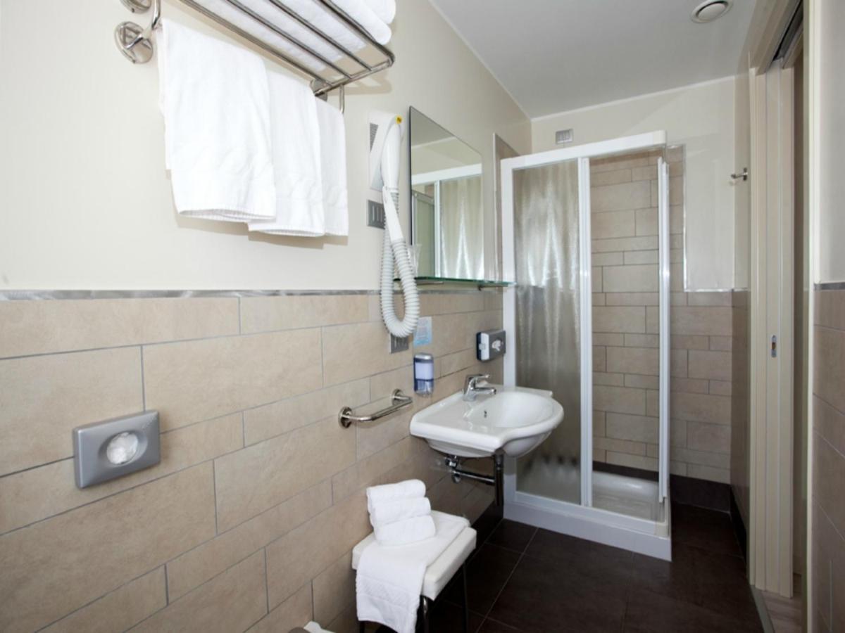 Single Room,1376725388:JPEG