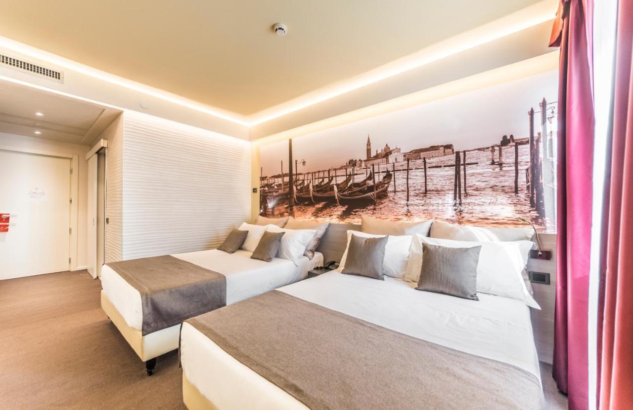 Superior Family Room
