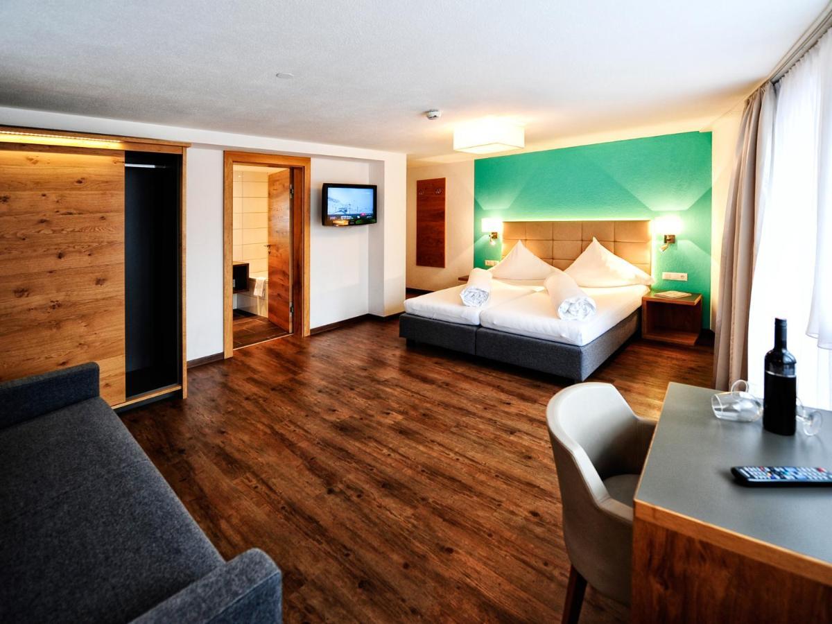 Comfort Triple Room
