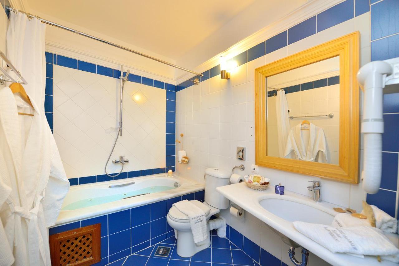Family Apartment - Split Level