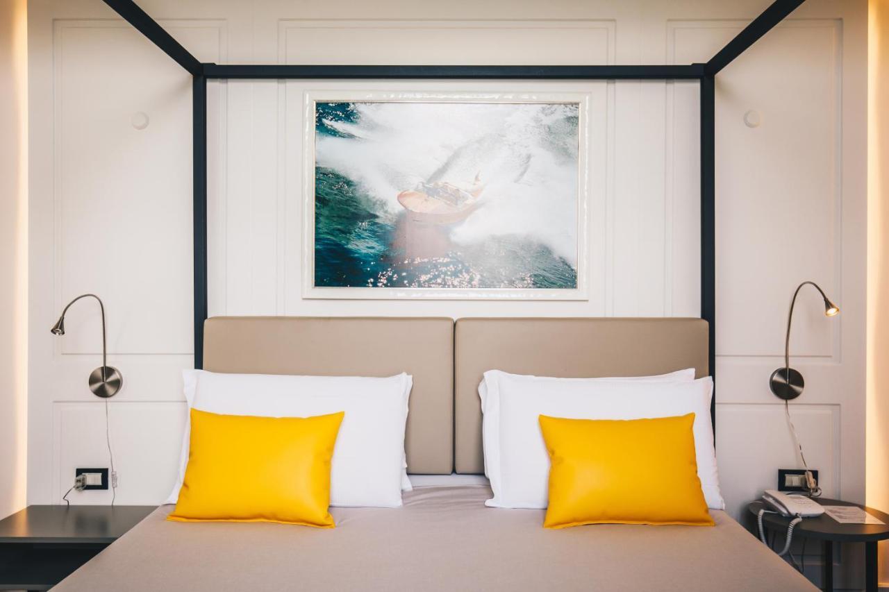 Lake Junior Suite