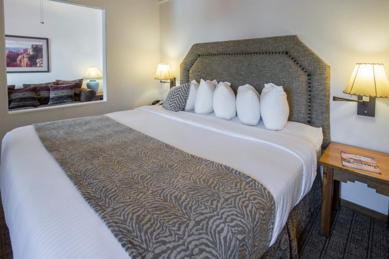 Traditional Mini Suite