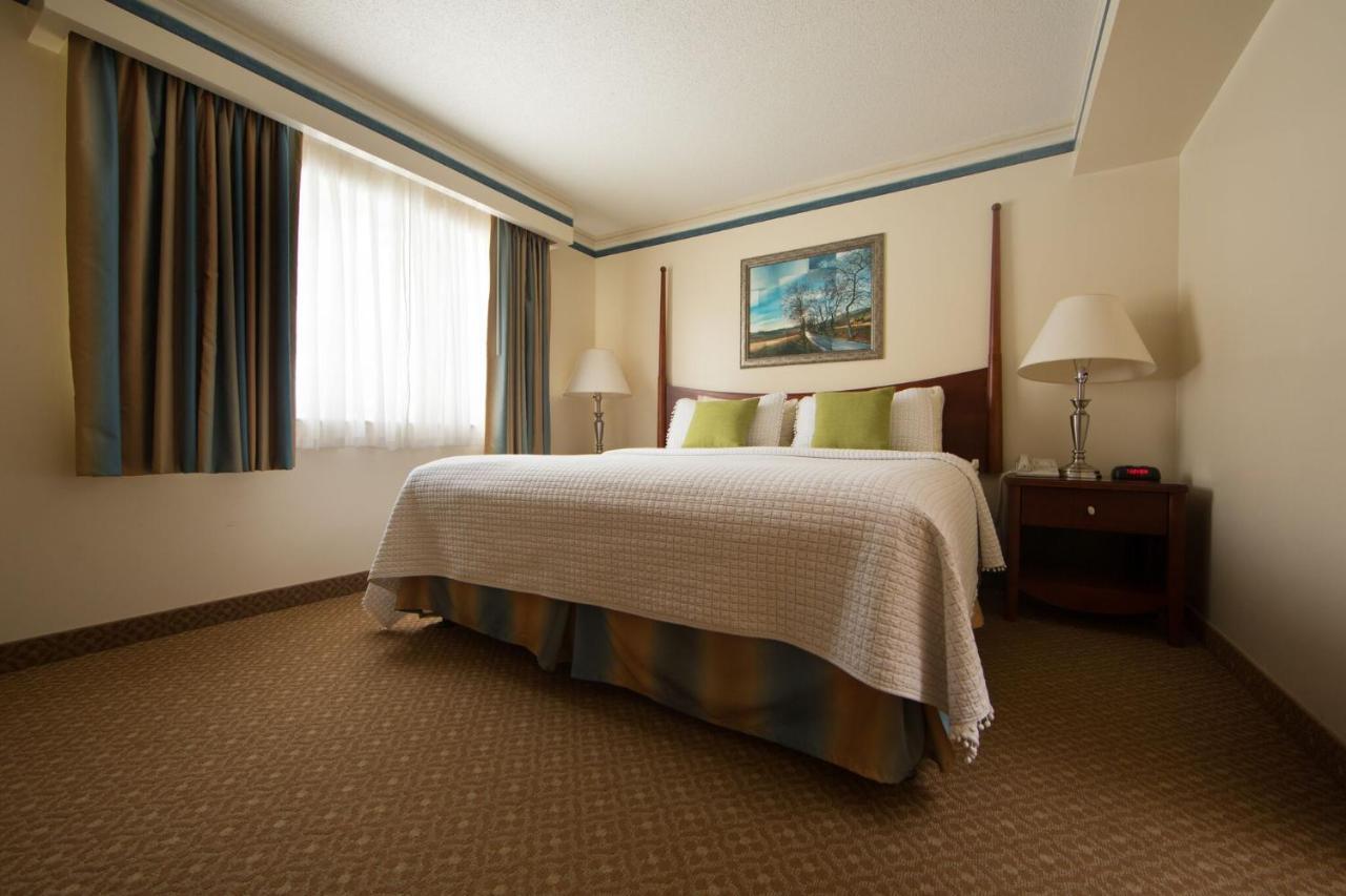 Two-Bedroom Suite