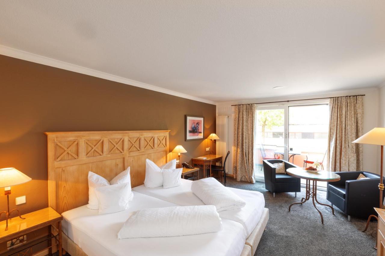 Double Room Premium on Ground Floor Street Side No Lake View