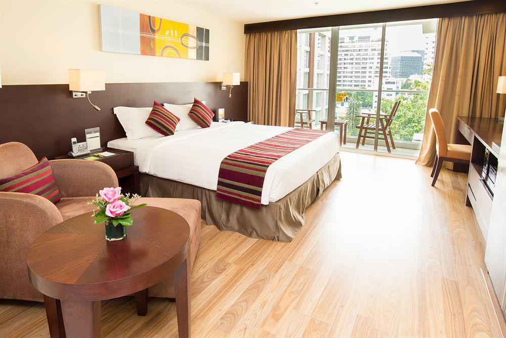 Premier Balcony Suite