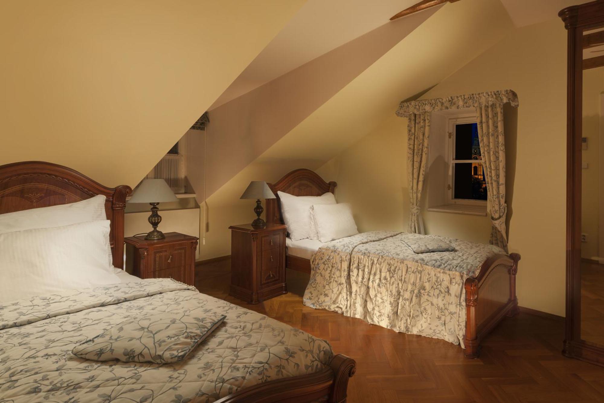 Deluxe Double or Twin Room