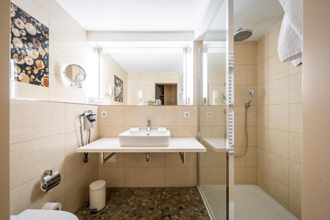 Basic Double Room
