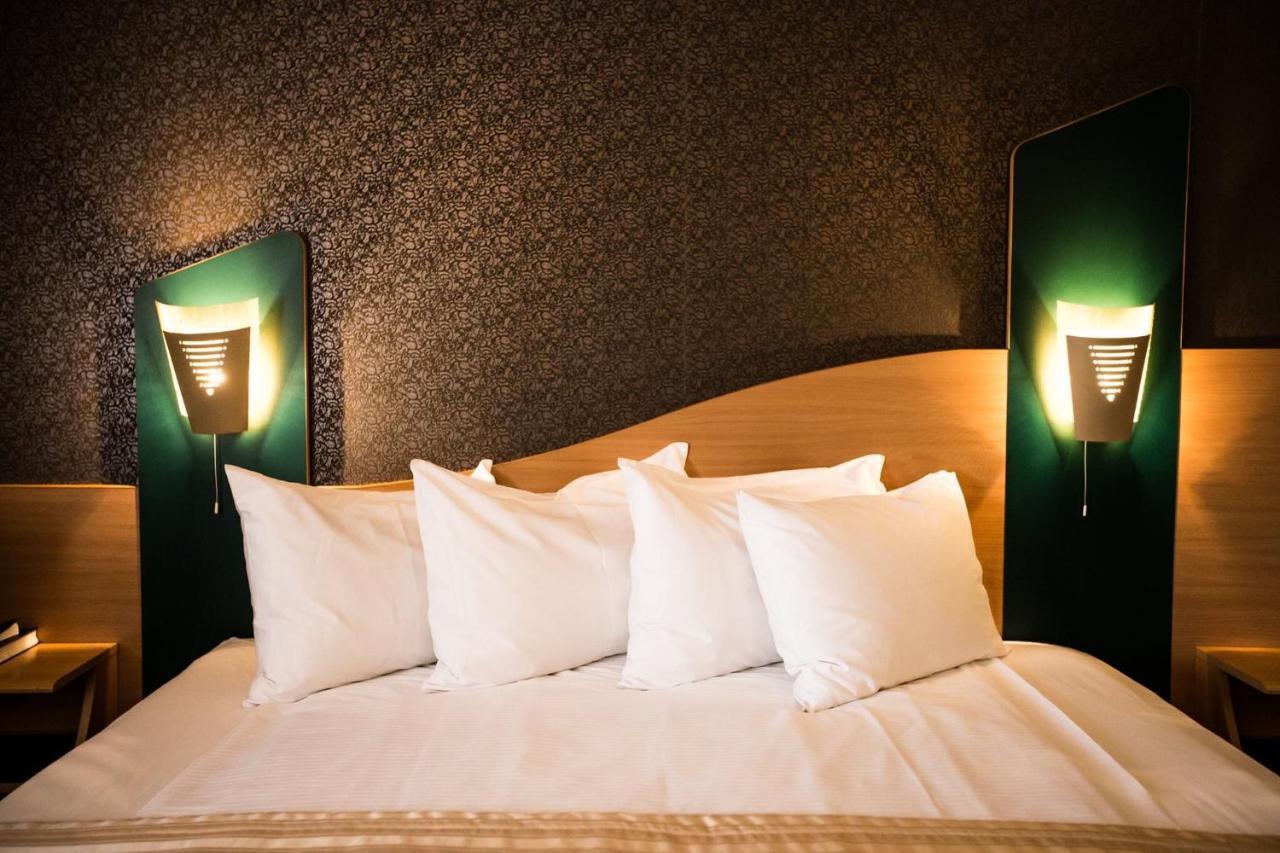 Standard Double or Twin Room 3* Free Interior Parking,703780555:JPEG