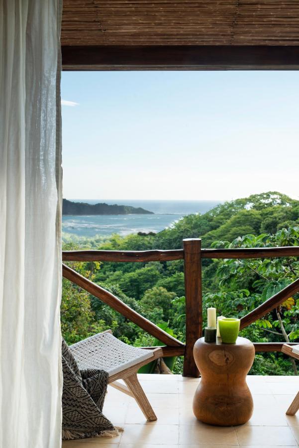 Vista Room