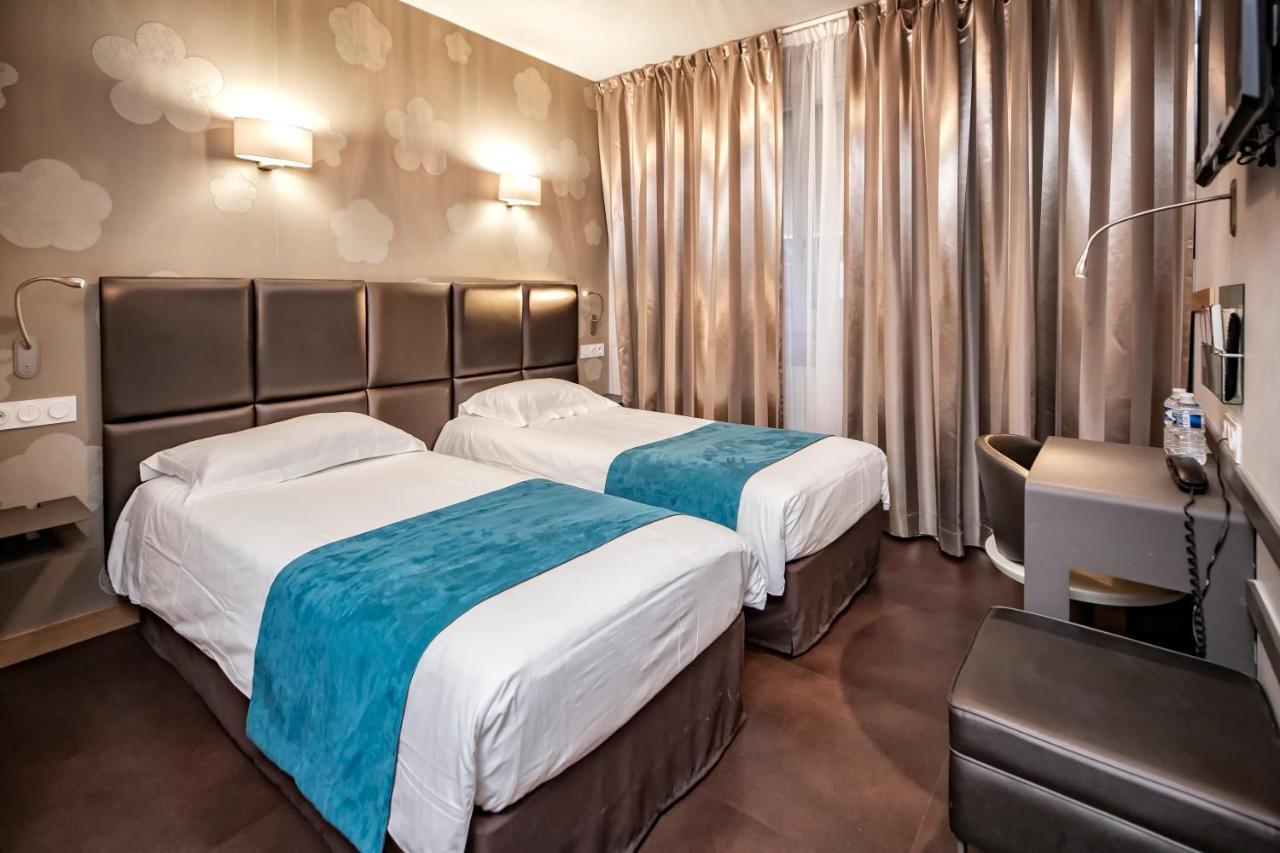 Twin Room,1665411096:JPEG