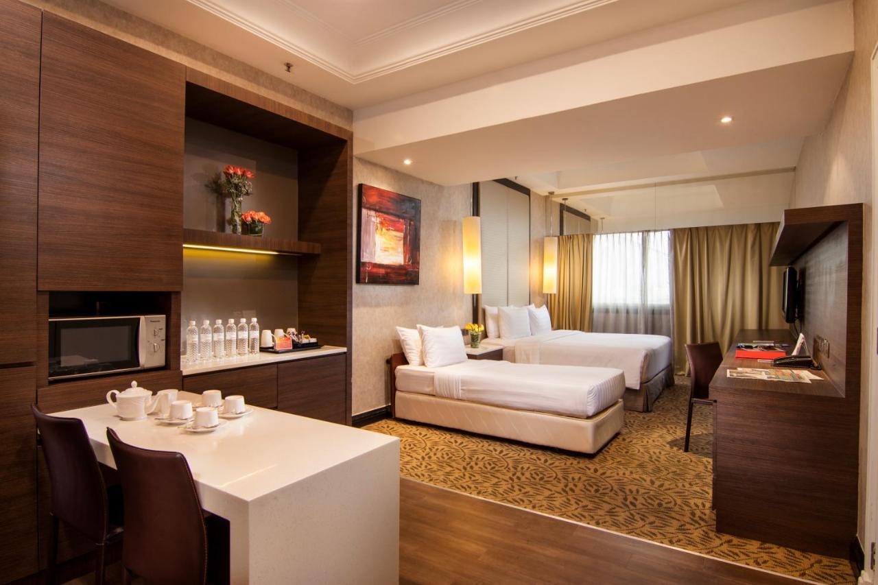 Deluxe Family Room