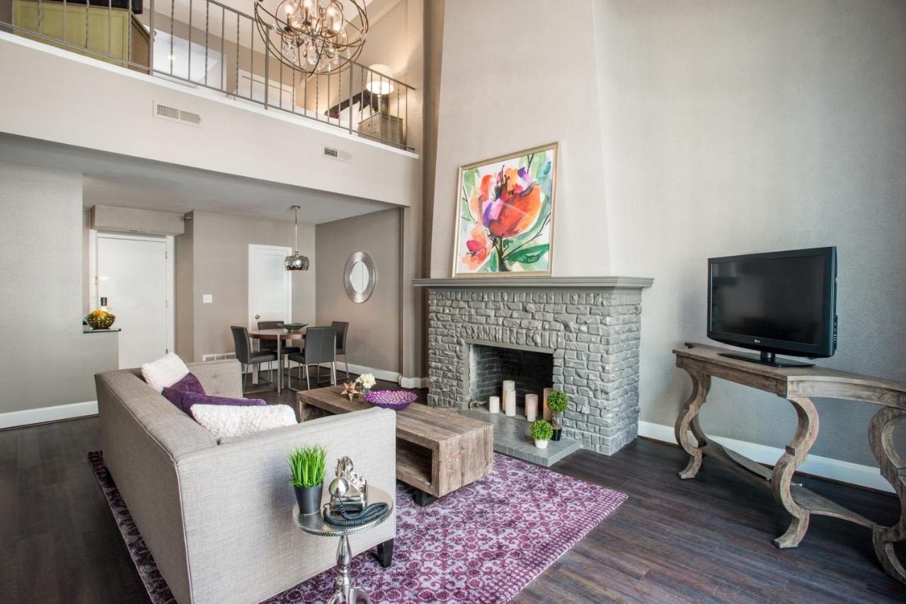 Premier Queen Loft
