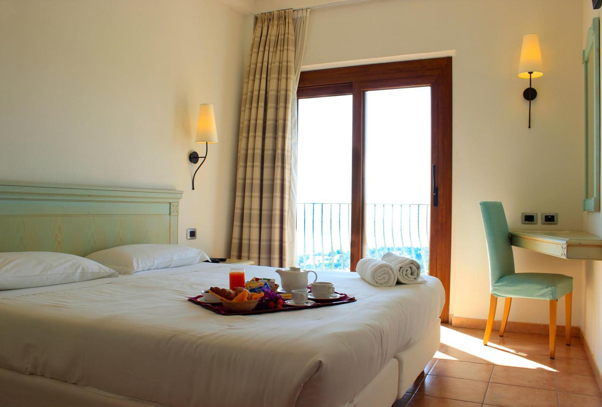 Superior Double Room Pool View