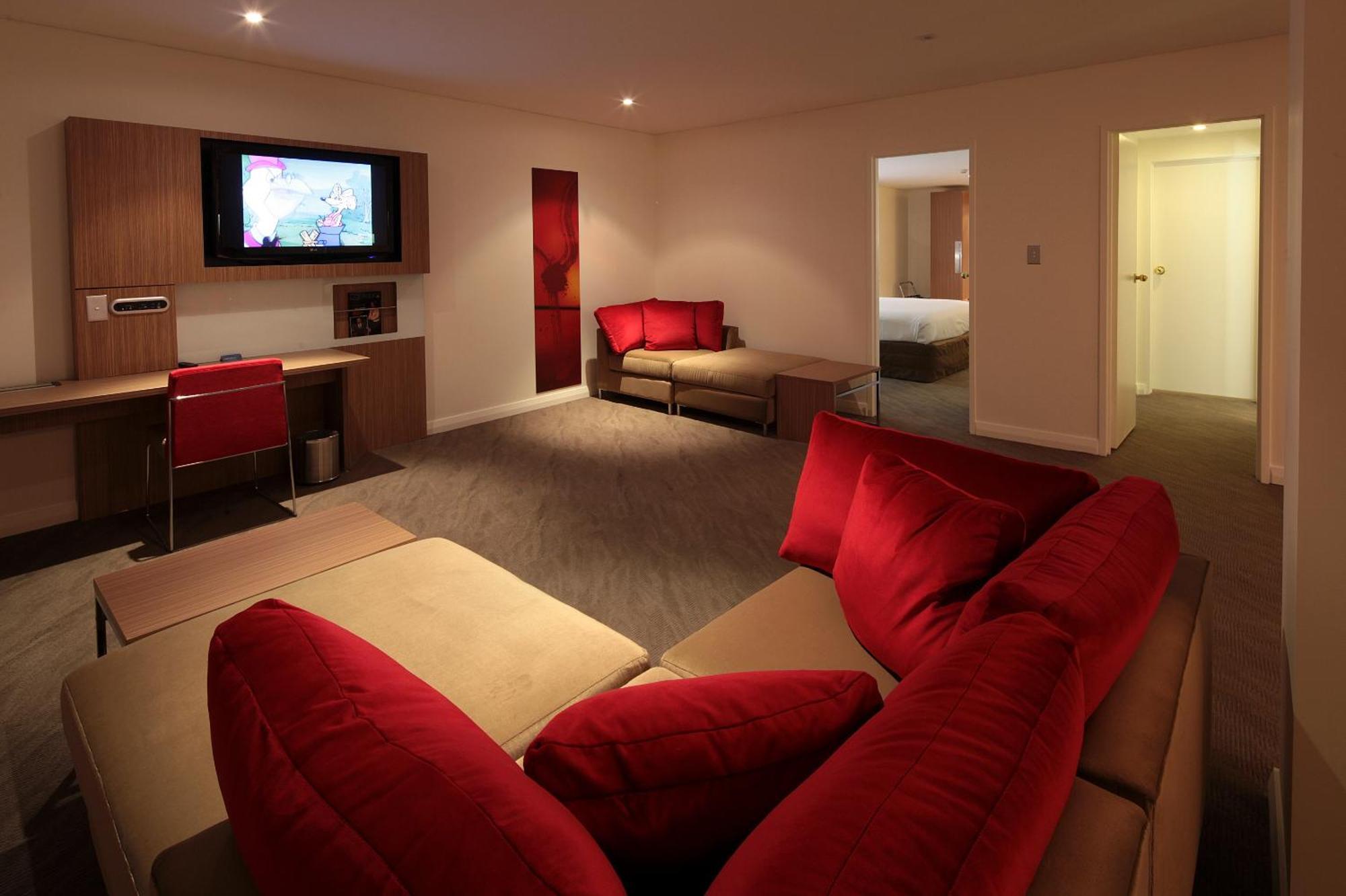 One-Bedroom Apartment with King Bed