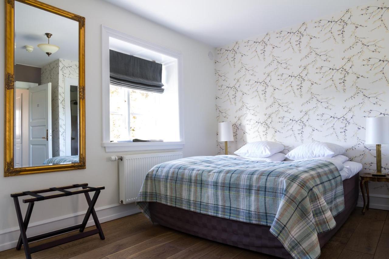Small Estate Room,1154500464:JPEG