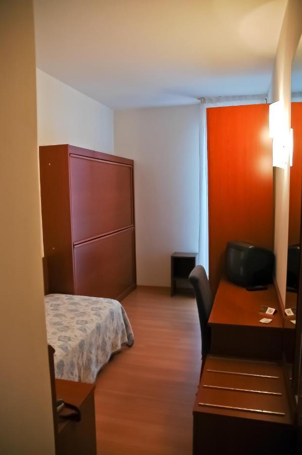 Classic Single Room