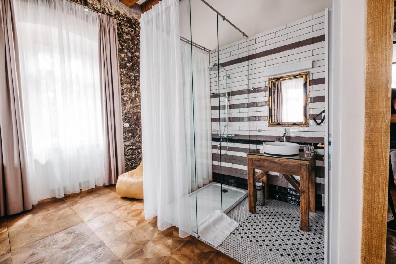 Romantic Deluxe Room
