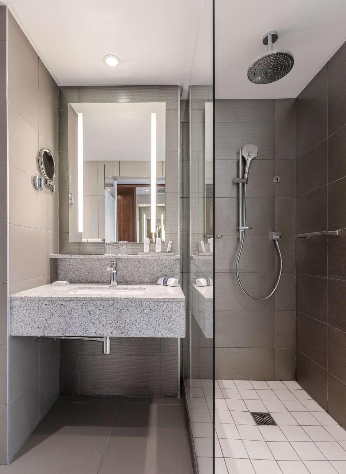 Executive Room - Sea View with Lounge Access,989766586:JPEG