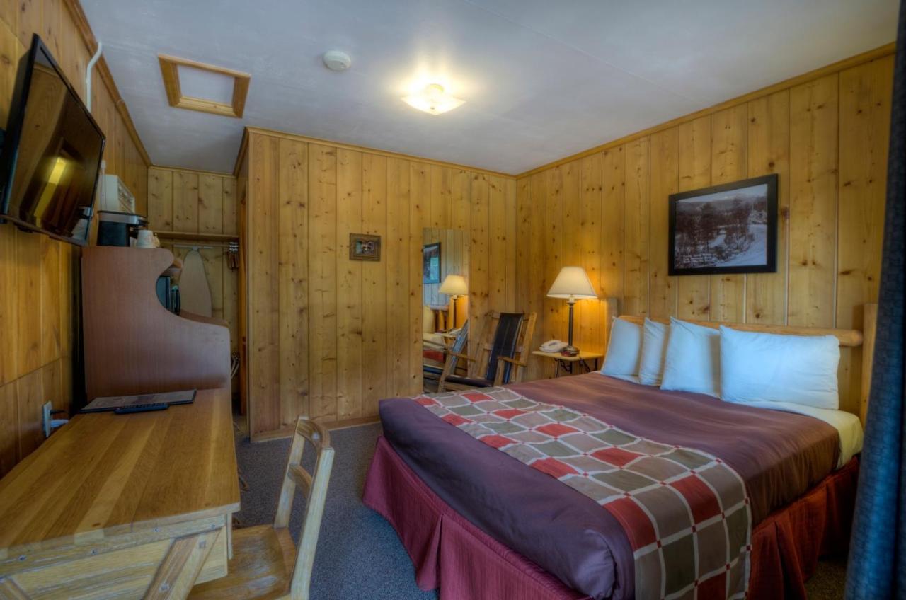 Pioneer Room- 1 Queen Bed (4 Plex),989418775:JPEG